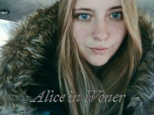 Alice_in_Woner