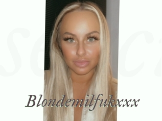 Blondemilfukxxx