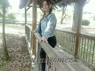 Evelynngomezz