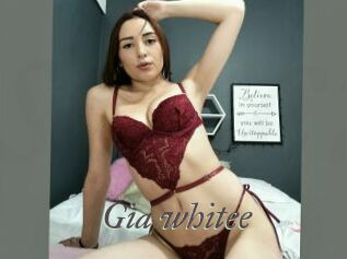 Gia_whitee