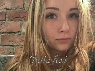 Julia_foxi