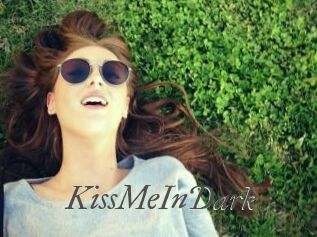 KissMeInDark