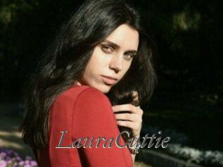 Laura_Cuttie