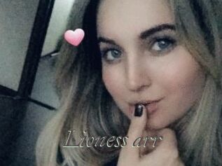 Lioness_arr