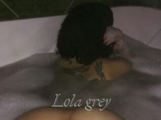 Lola_grey