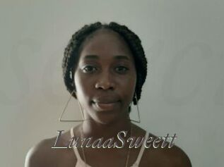 LunaaSweett