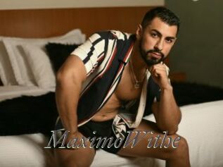 MaximoWithe
