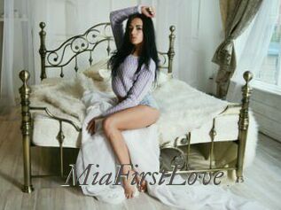 MiaFirstLove Sexcams city