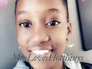 MiaLovesHotthings