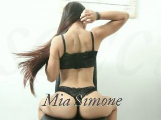 Mia_Simone