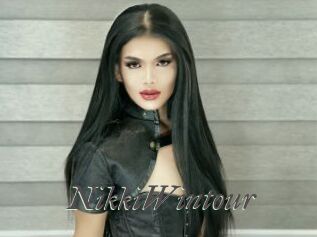 NikkiWintour
