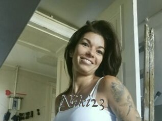 Niki23