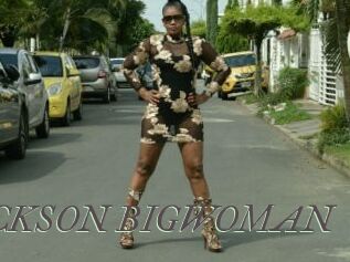 TOYAJACKSON_BIGWOMAN