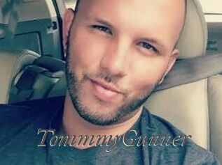 TommmyGunner